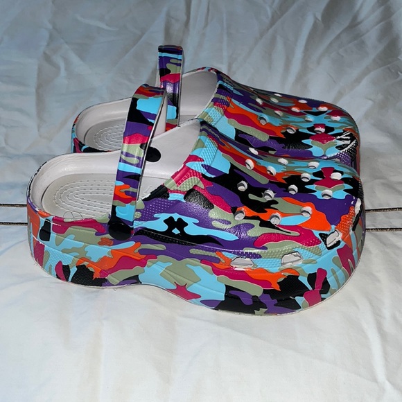 Clogs - Picture 4 of 4